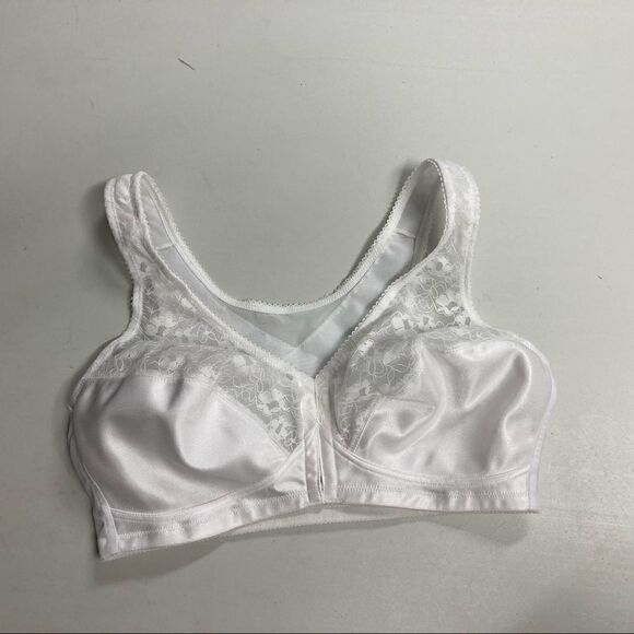 EXQUISITE FORM, White Bra, Size 36D, Style 565,Five hook&eye front hook closure‎ - Picture 5 of 10
